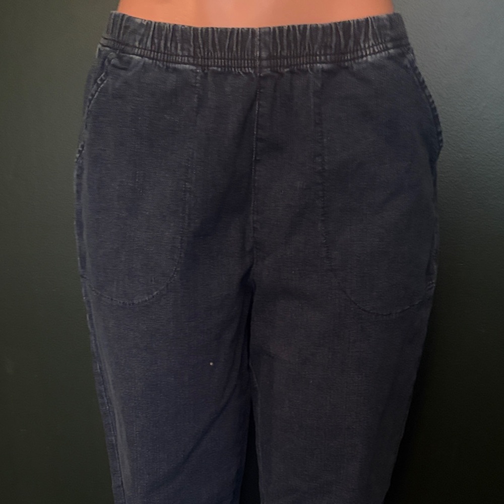 Jeans - Picture 2 of 4